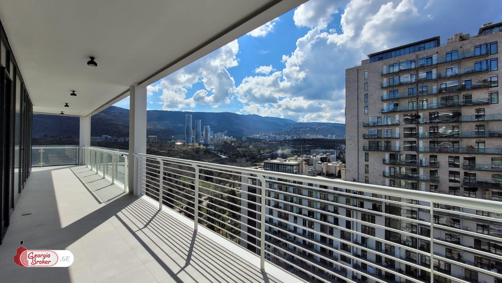 იყიდება ახალი გარემონტებული 5 ოთახიანი ბინა დომუსში, თამარაშვილზე